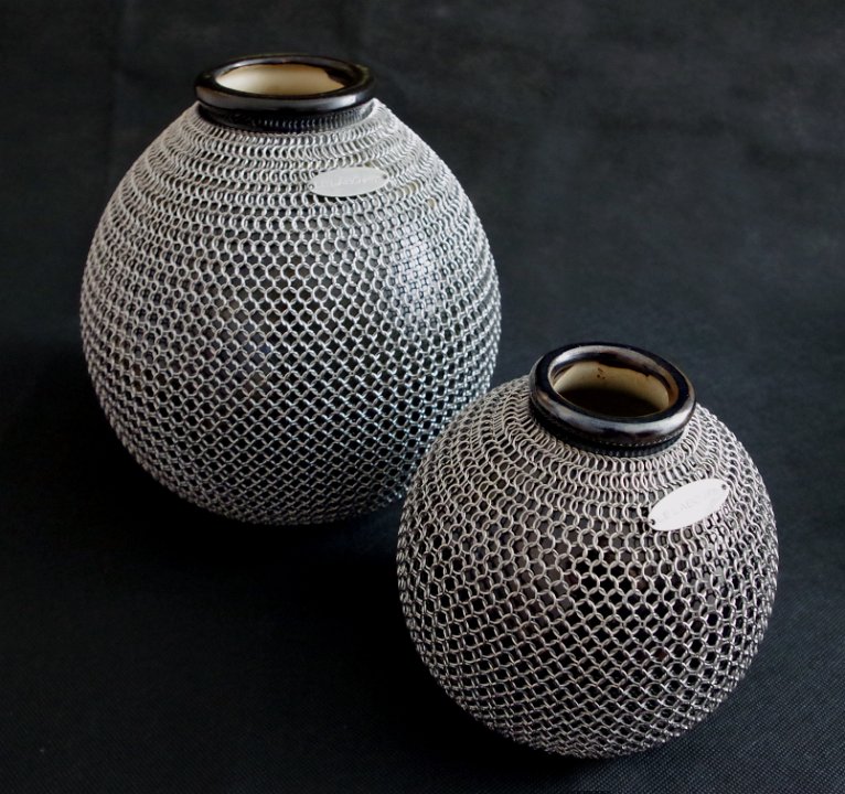 Round vases