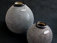 Round vases